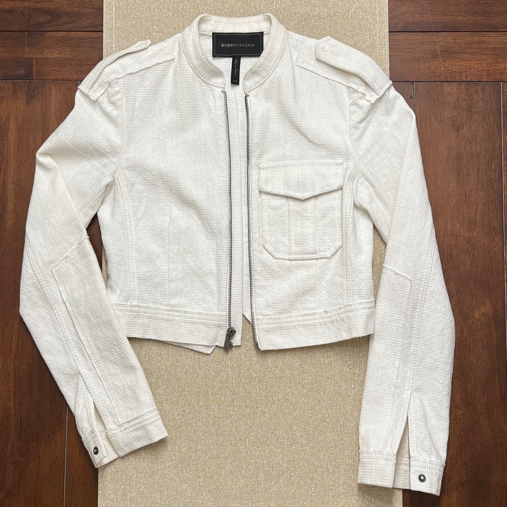 ❤️ BCBGMaxAzria Women's Cream Crop jacket